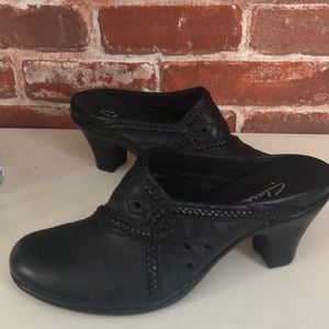 clarks shoes near me now